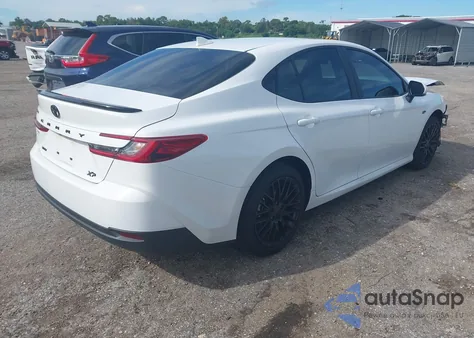 2025 Toyota Camry Le z USA, uszkodzony, nr VIN 4T1DAACKXSU571049